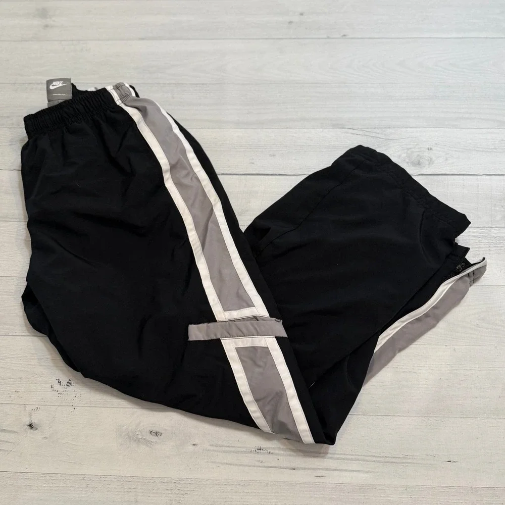 Nike vintage black